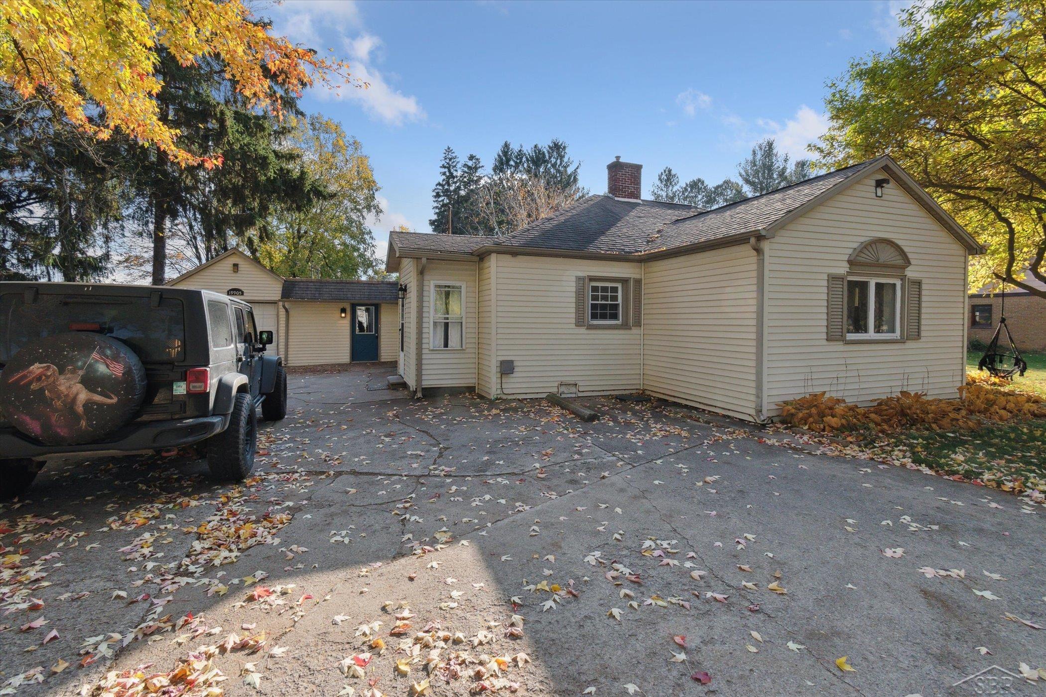 19905 Gratiot Road Merrill, MI 48637 - Photo 4 of 35