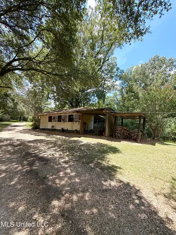 $575,000 | 7735 Old Tunica Road, St. Francisville, LA 70775