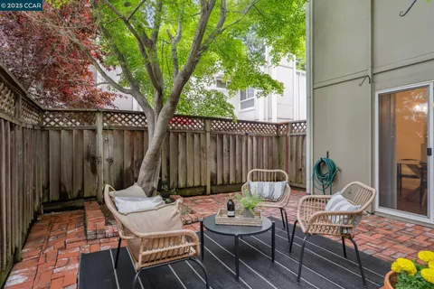 $869,000 | 136 Garden Creek Place, Danville, CA 94526