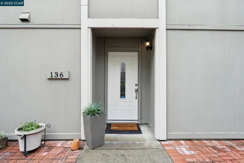 $869,000 | 136 Garden Creek Place, Danville, CA 94526