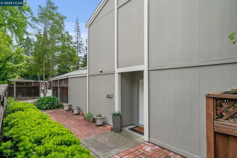 $869,000 | 136 Garden Creek Place, Danville, CA 94526