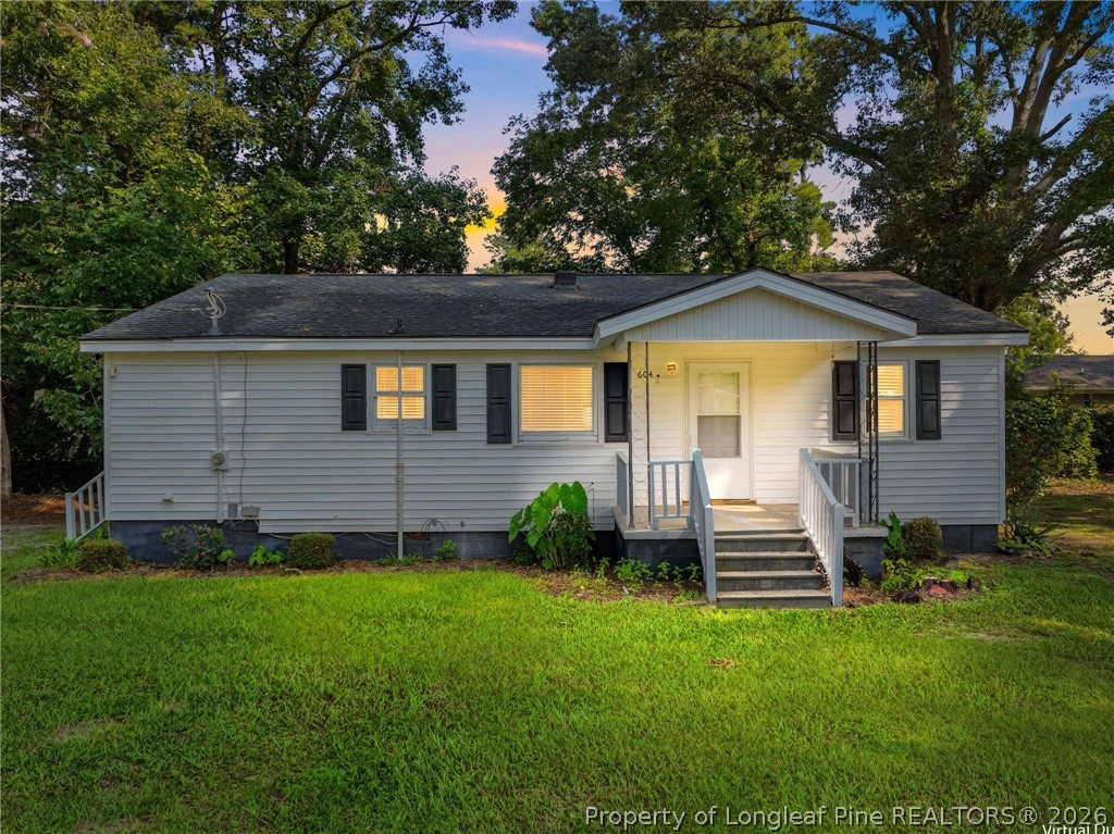 604 Calhoun Street Clinton, NC 28328 - Photo 1 of 42 Gallery Image 1