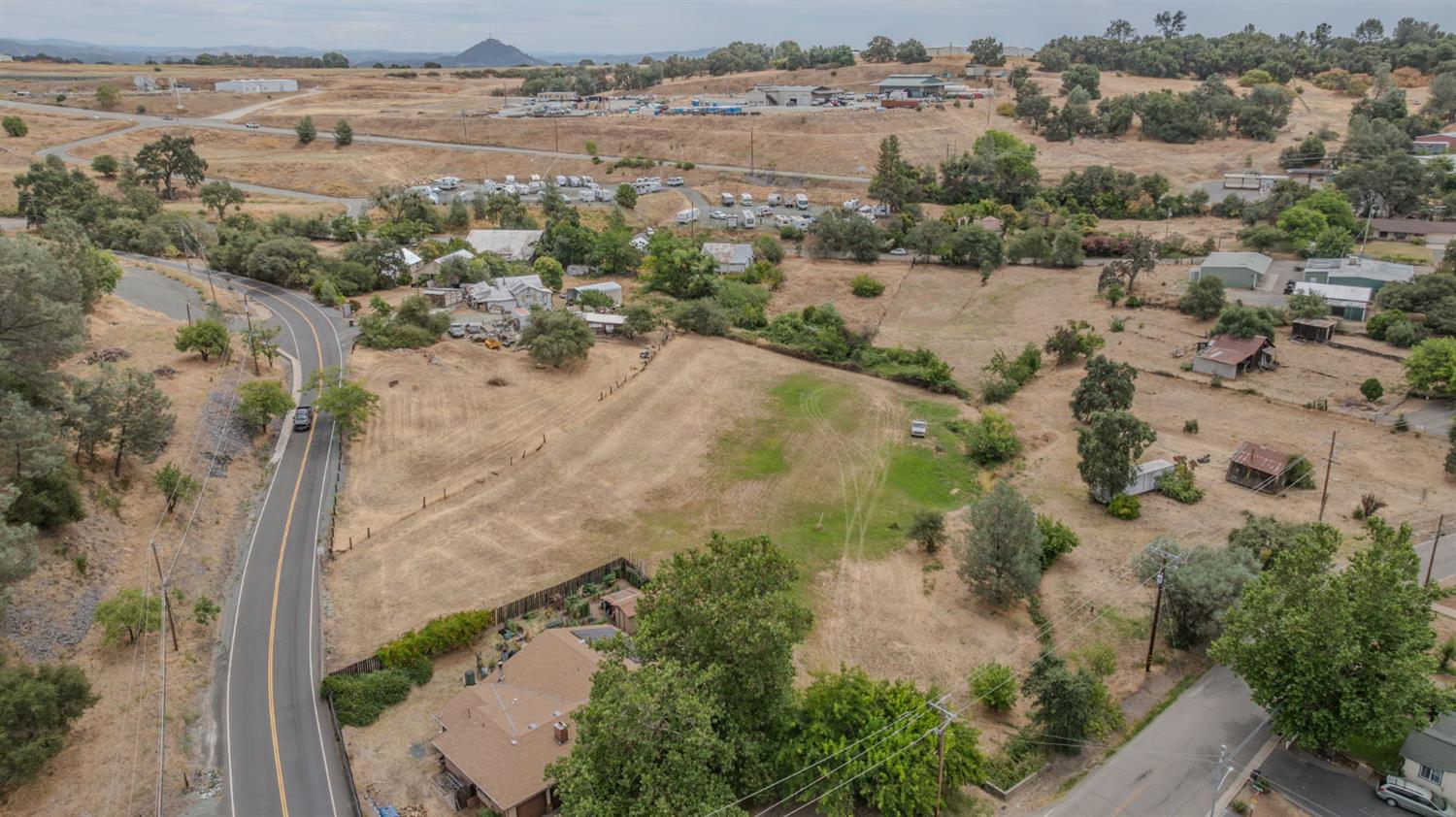 11900 Sutter Hill Road Sutter Creek, CA 95685 - Photo 51 of 55 an aerial view of mountain with beach