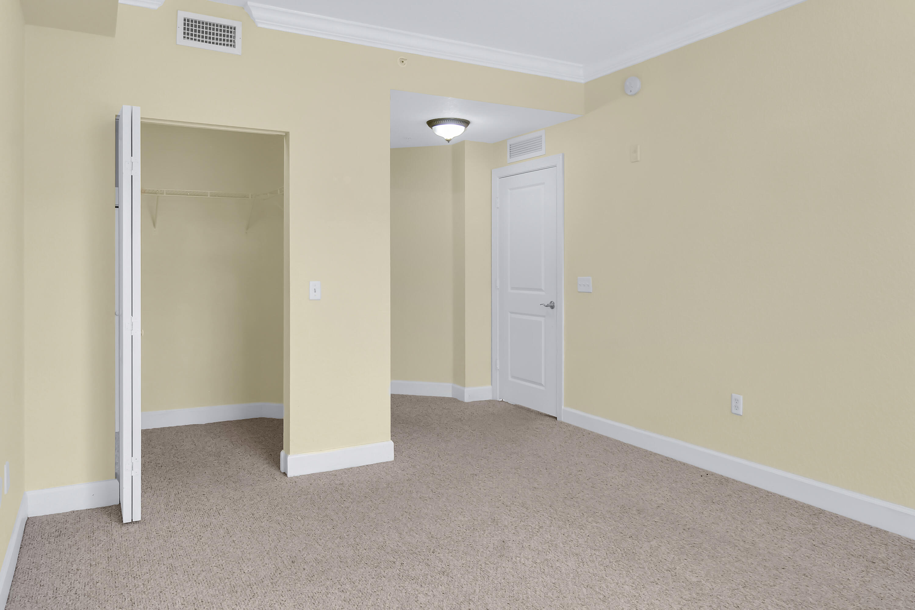 1690 Renaissance Commons Boulevard Boynton Beach, FL 33426 - Photo 2 of 22 a view of an empty room