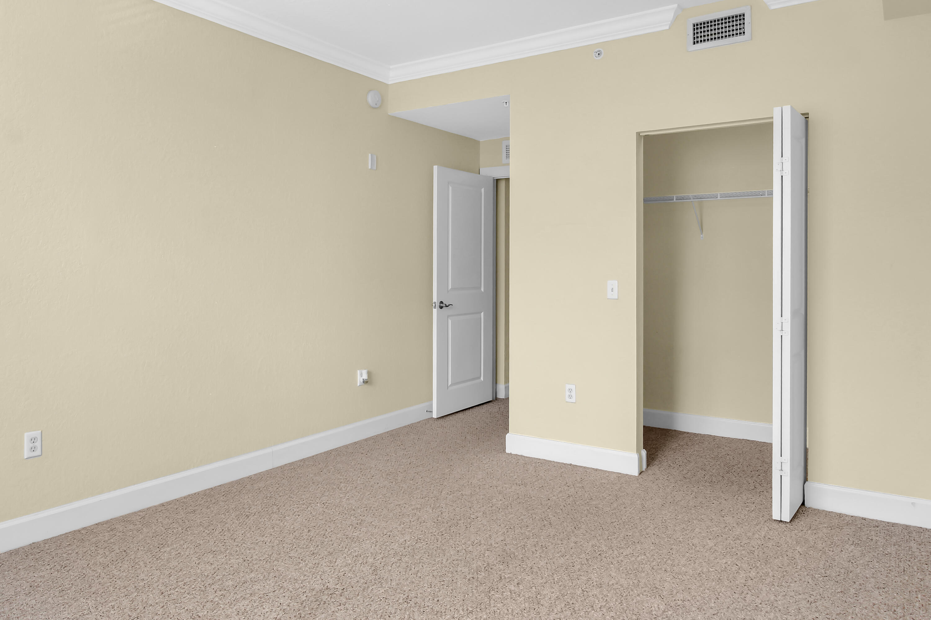 1690 Renaissance Commons Boulevard Boynton Beach, FL 33426 - Photo 10 of 22 an empty room with closet area
