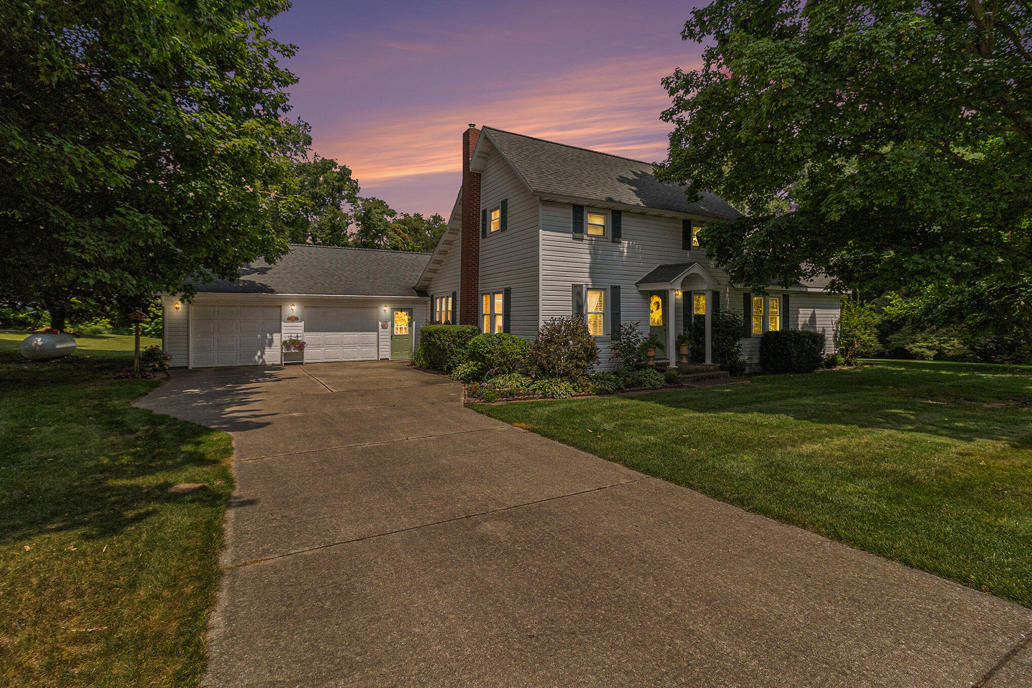 354 East Tyler Road Hart, MI 49420 - Photo 36 of 39 001_5r6a8152_twlight