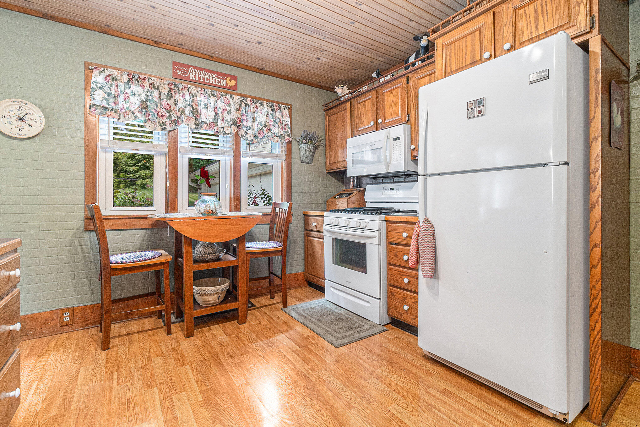 354 East Tyler Road Hart, MI 49420 - Photo 5 of 39 013_5r6a8117