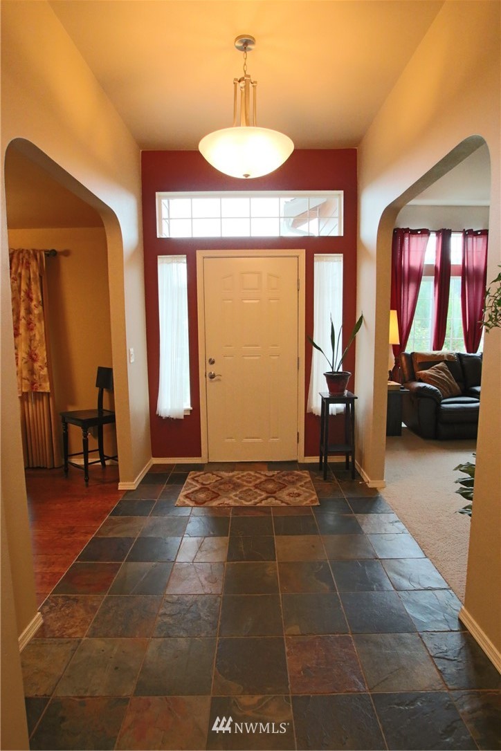 18117 Wild Violet Lane Southwest Rochester, WA 98579 - Photo 3 of 25