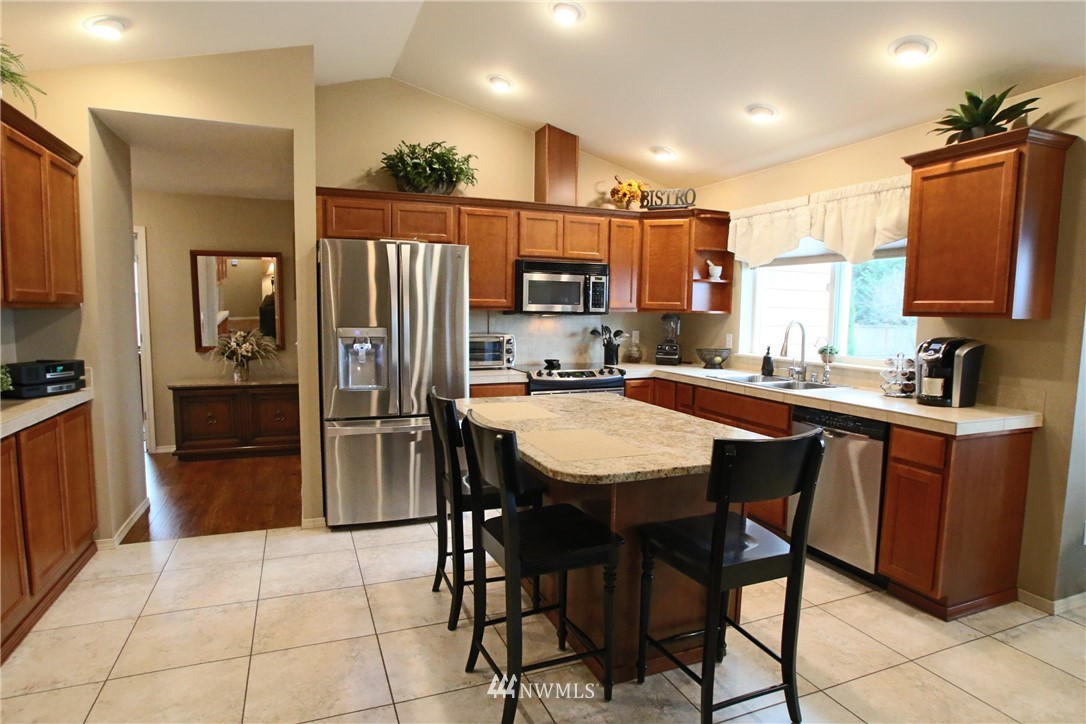 18117 Wild Violet Lane Southwest Rochester, WA 98579 - Photo 8 of 25
