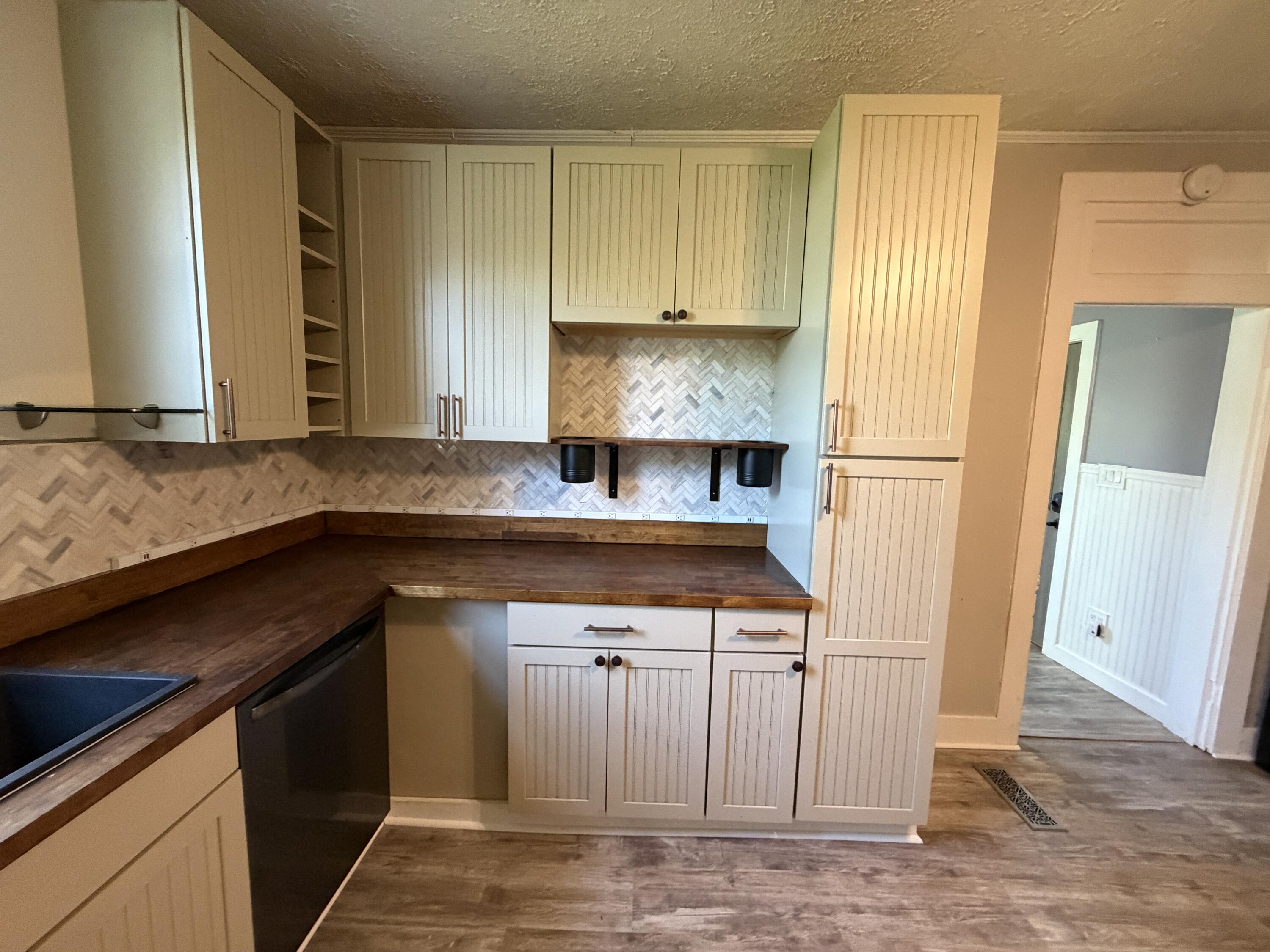 12695 Kirkwood Road Sidney, OH 45365 - Photo 32 of 89 Kitchen