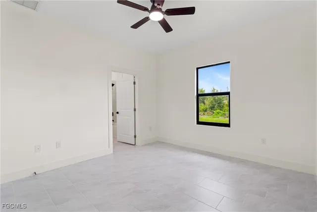 $1,950 | 2711 50th Street West, Lehigh Acres, FL 33971