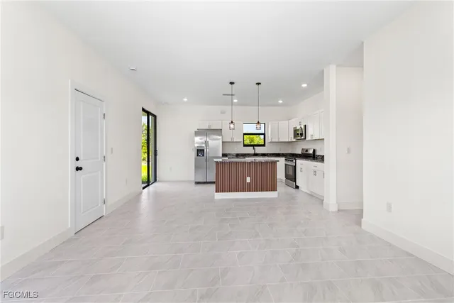 $1,950 | 2711 50th Street West, Lehigh Acres, FL 33971