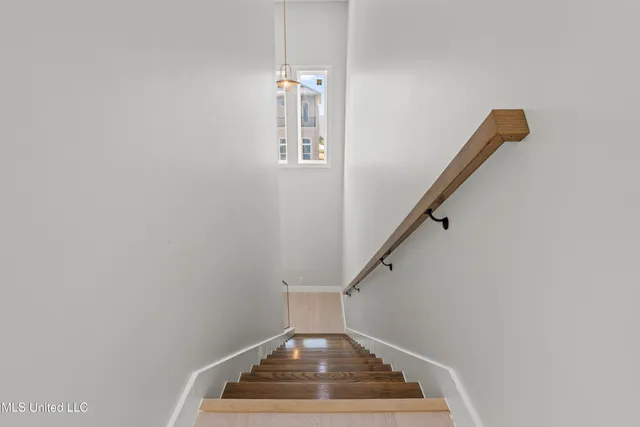 $1,580,000 | 1850 Beach Boulevard, Biloxi, MS 39531