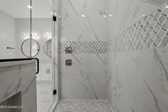 $1,580,000 | 1850 Beach Boulevard, Biloxi, MS 39531