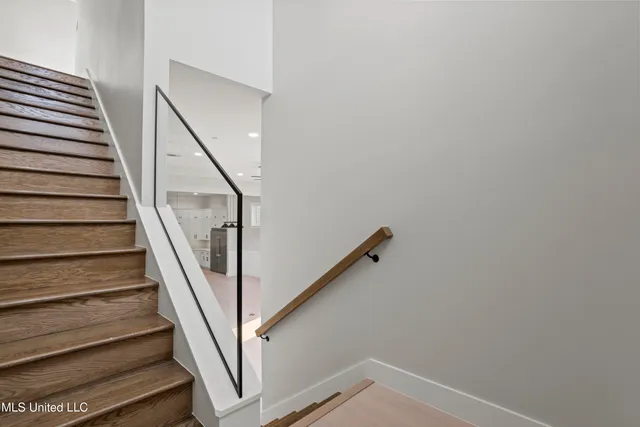 $1,580,000 | 1850 Beach Boulevard, Biloxi, MS 39531