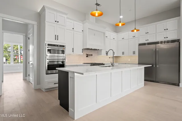 $1,580,000 | 1850 Beach Boulevard, Biloxi, MS 39531