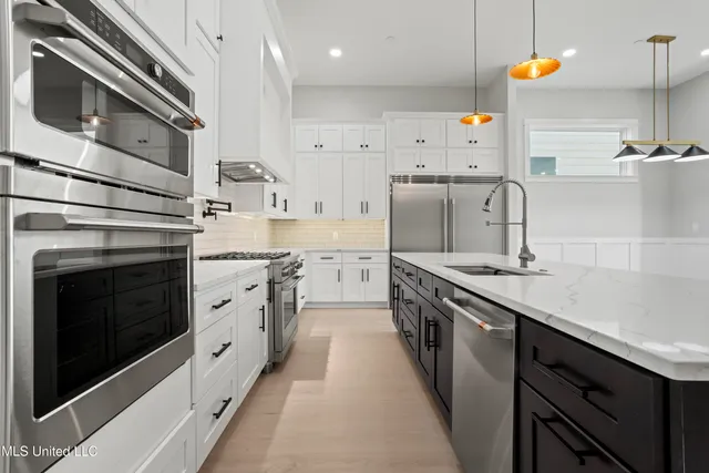 $1,580,000 | 1850 Beach Boulevard, Biloxi, MS 39531