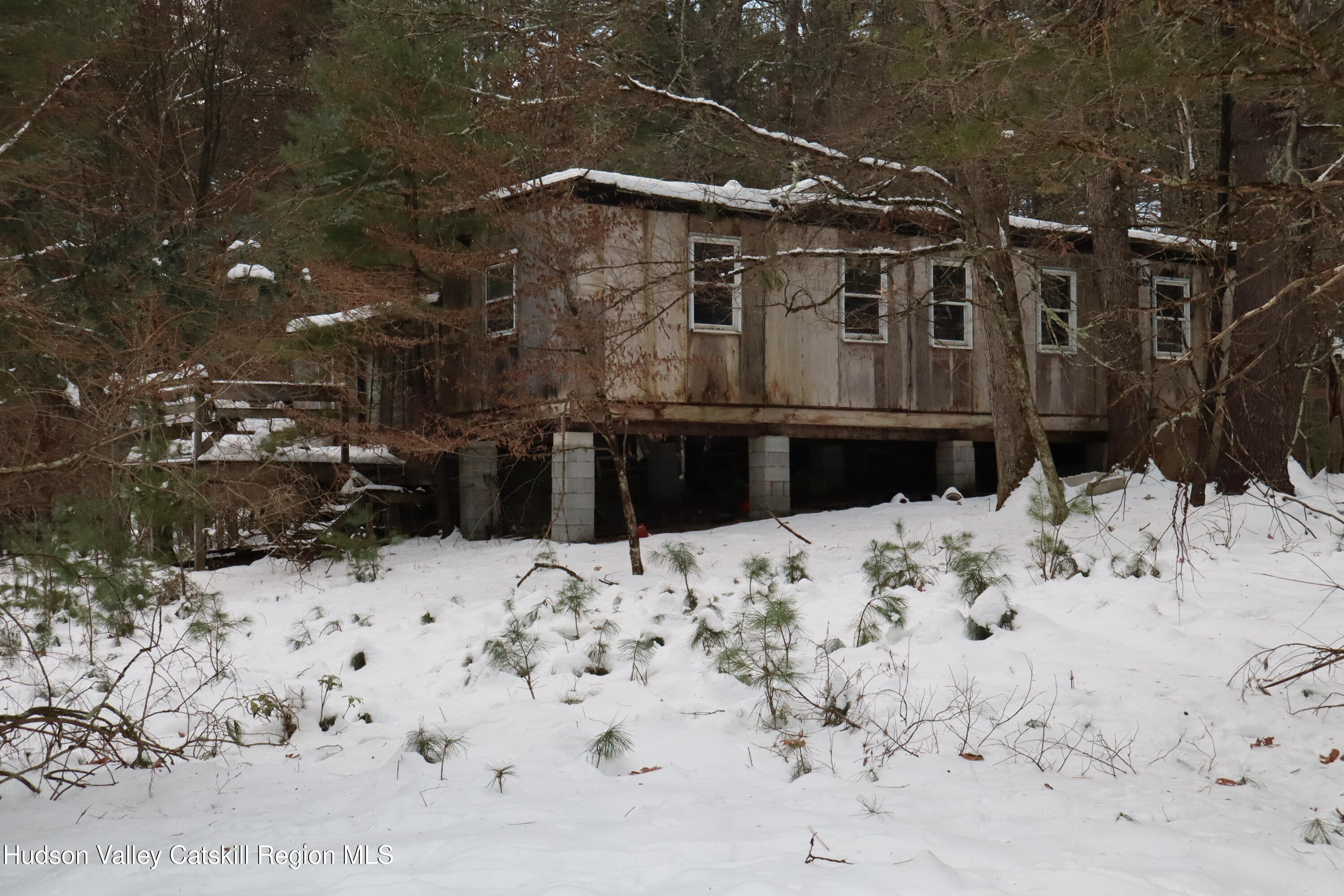 48 Pine Grove Road, Unit PRIVATE Kerhonkson, NY 12446 - Photo 9 of 38 IMG_2332