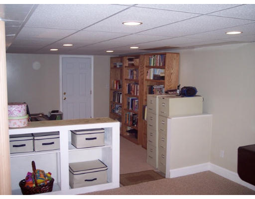 116 Meadowbrook Road Chelmsford, MA 01863 - Photo 13 of 18