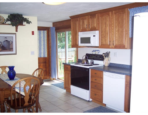 116 Meadowbrook Road Chelmsford, MA 01863 - Photo 3 of 18