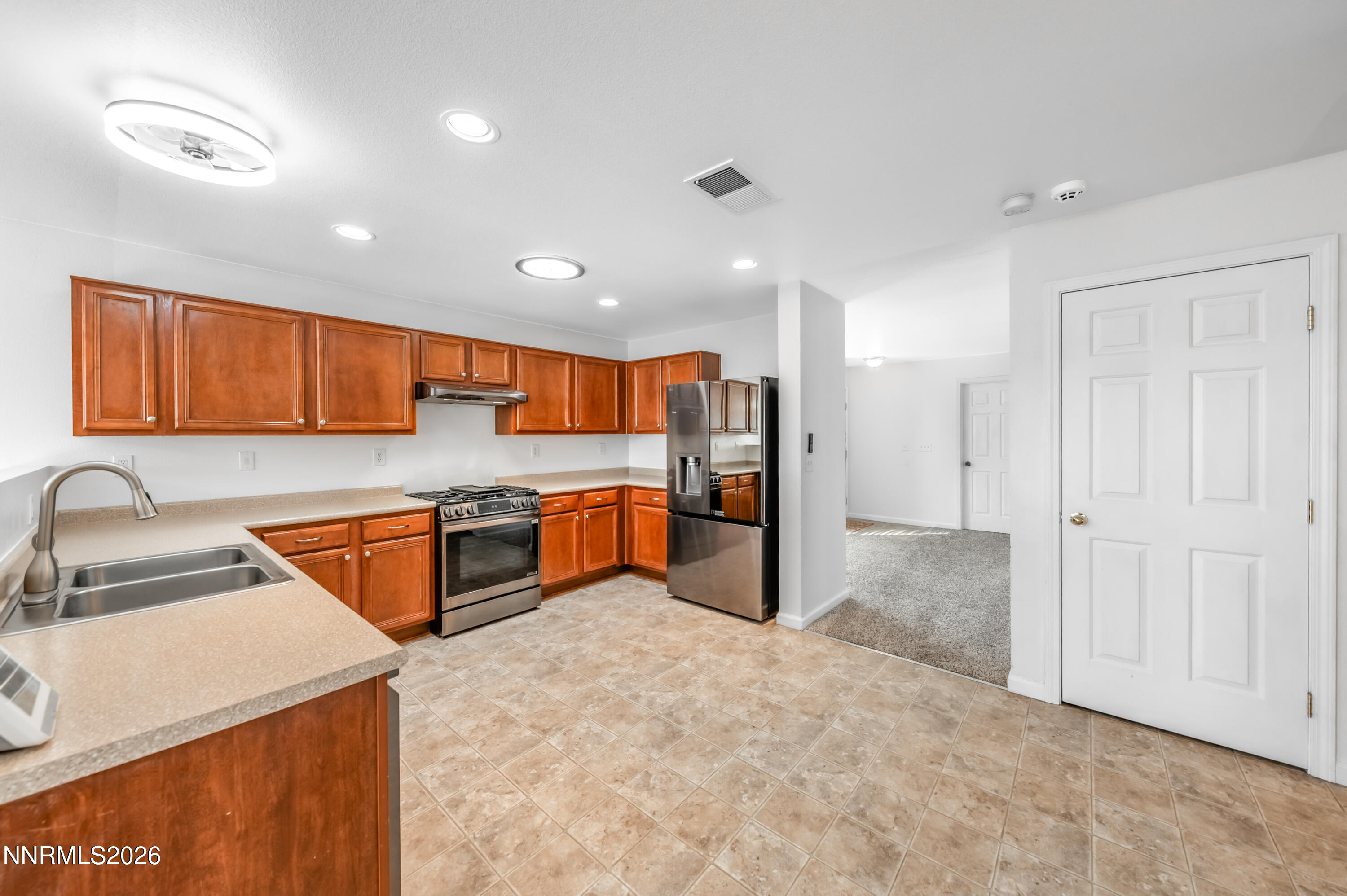 9000 Red Baron Boulevard Reno, NV 89506 - Photo 6 of 17 Kitchen 3