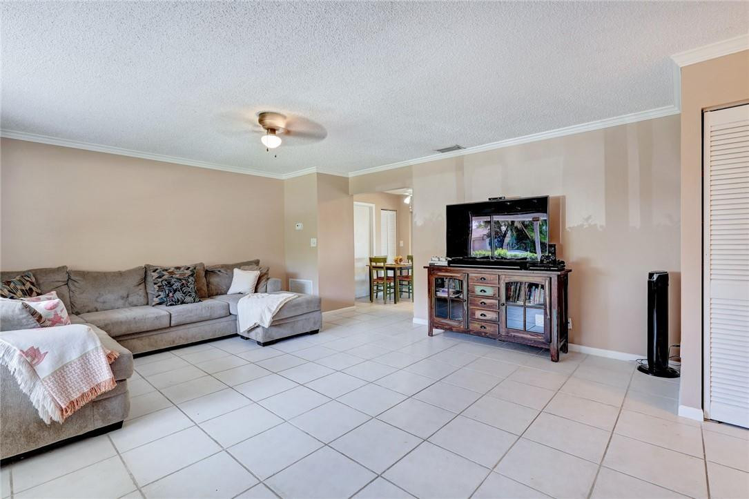 18422 Spanish Isles Place Boca Raton, FL 33496 - Photo 19 of 34 Ceiling fans