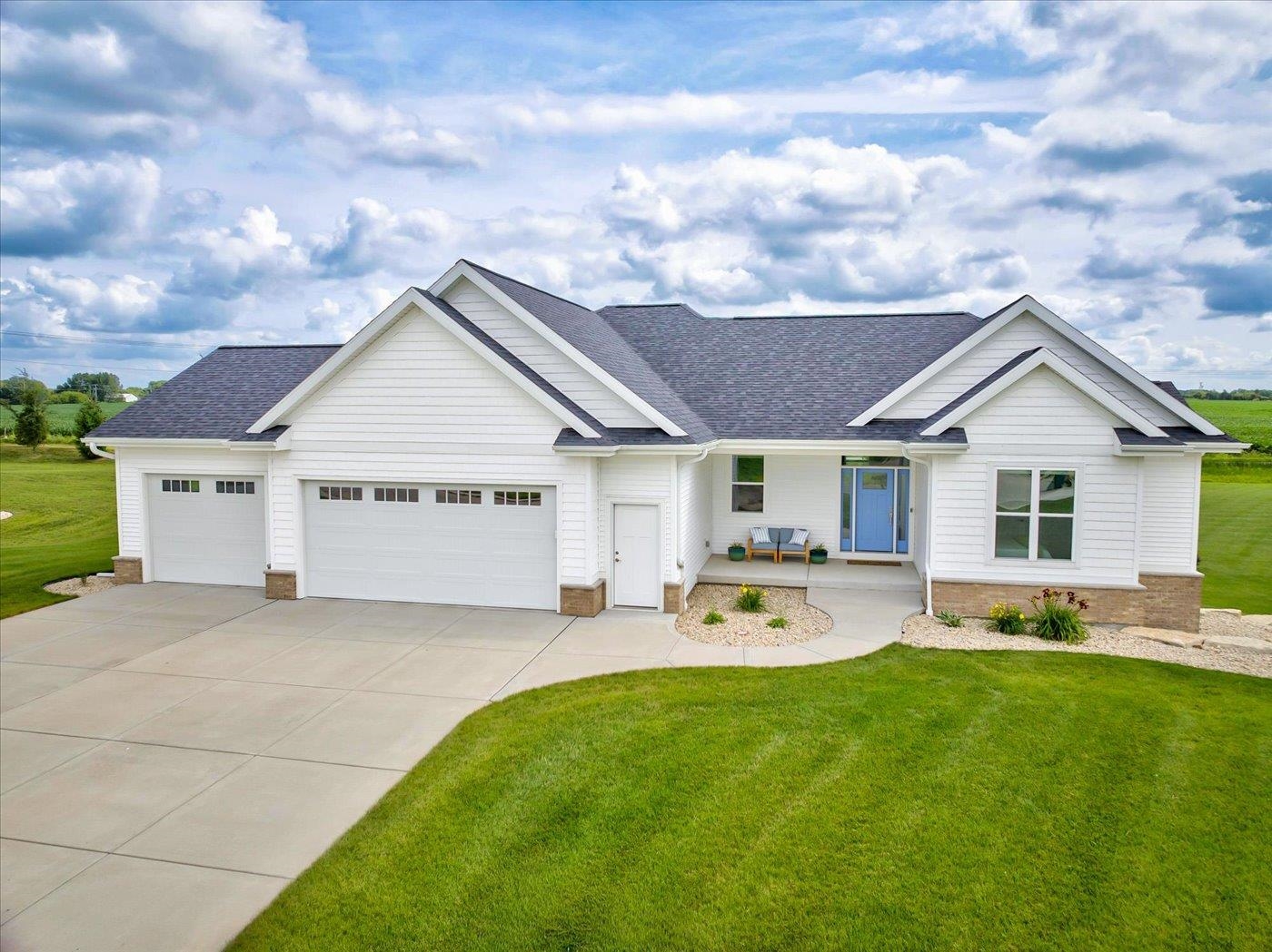 6607 Kades Sun Prairie Sun Prairie, WI 53590 - Photo 2 of 77