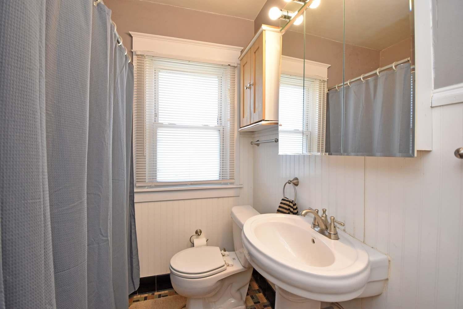2928 Manchester Road Middletown, OH 45042 - Photo 16 of 25 Gallery Image 16