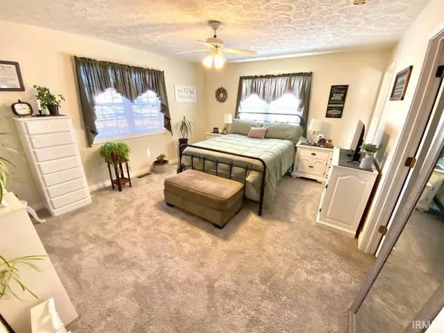 $249,500 | 889 7th Street Northeast, Linton, IN 47441