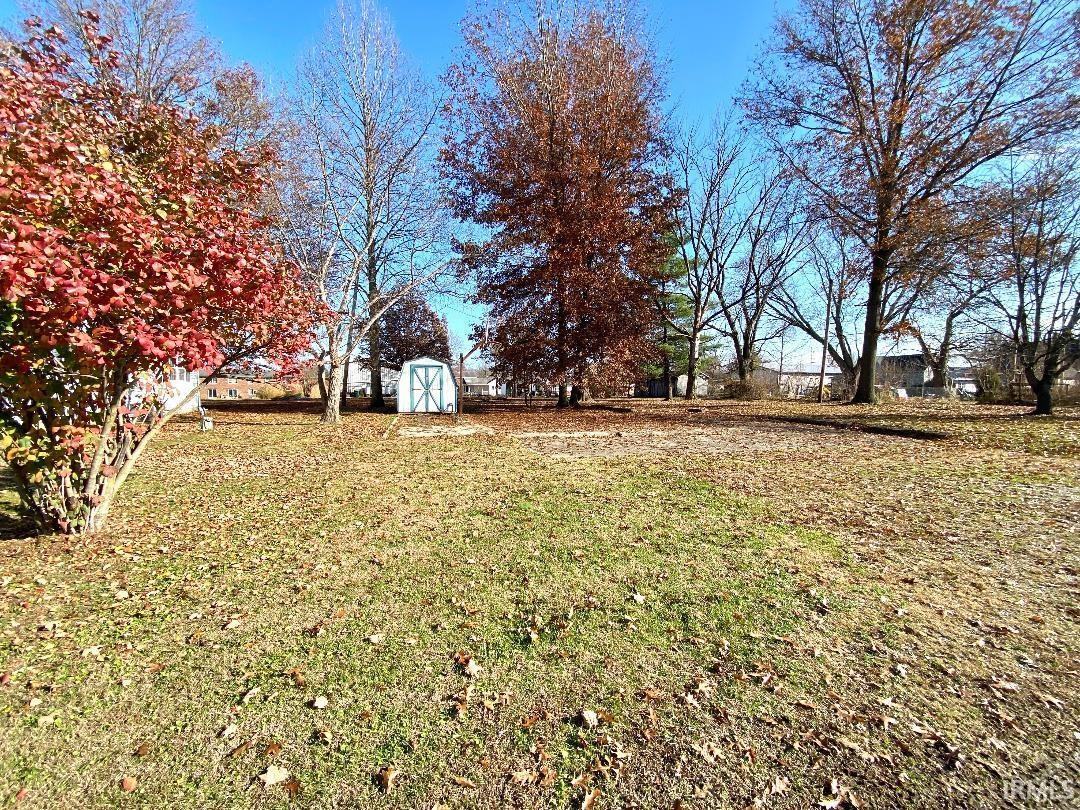889 7th Street Northeast Linton, IN 47441 - Photo 33 of 36