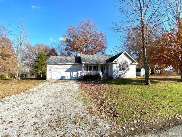 $249,500 | 889 7th Street Northeast, Linton, IN 47441