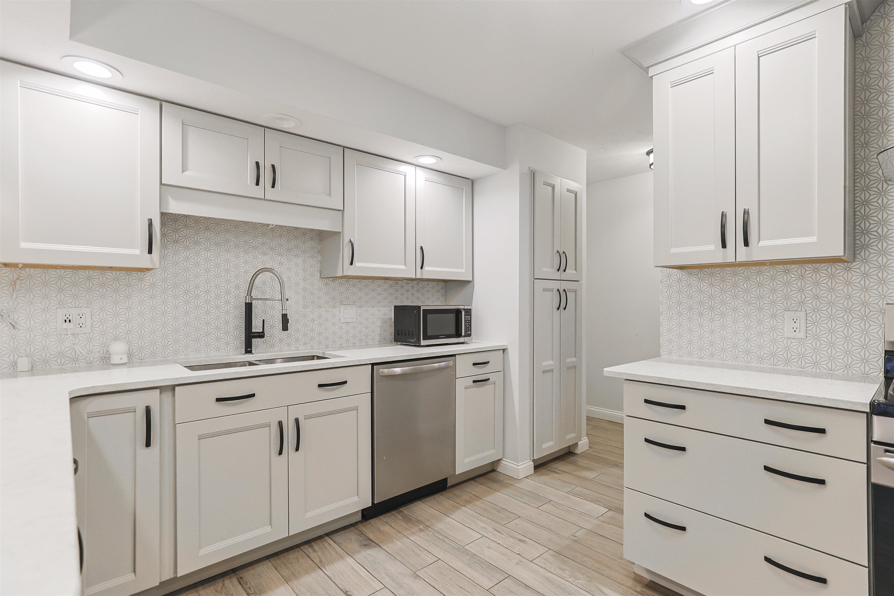 15711 Durham Way Granger, IN 46530 - Photo 12 of 34