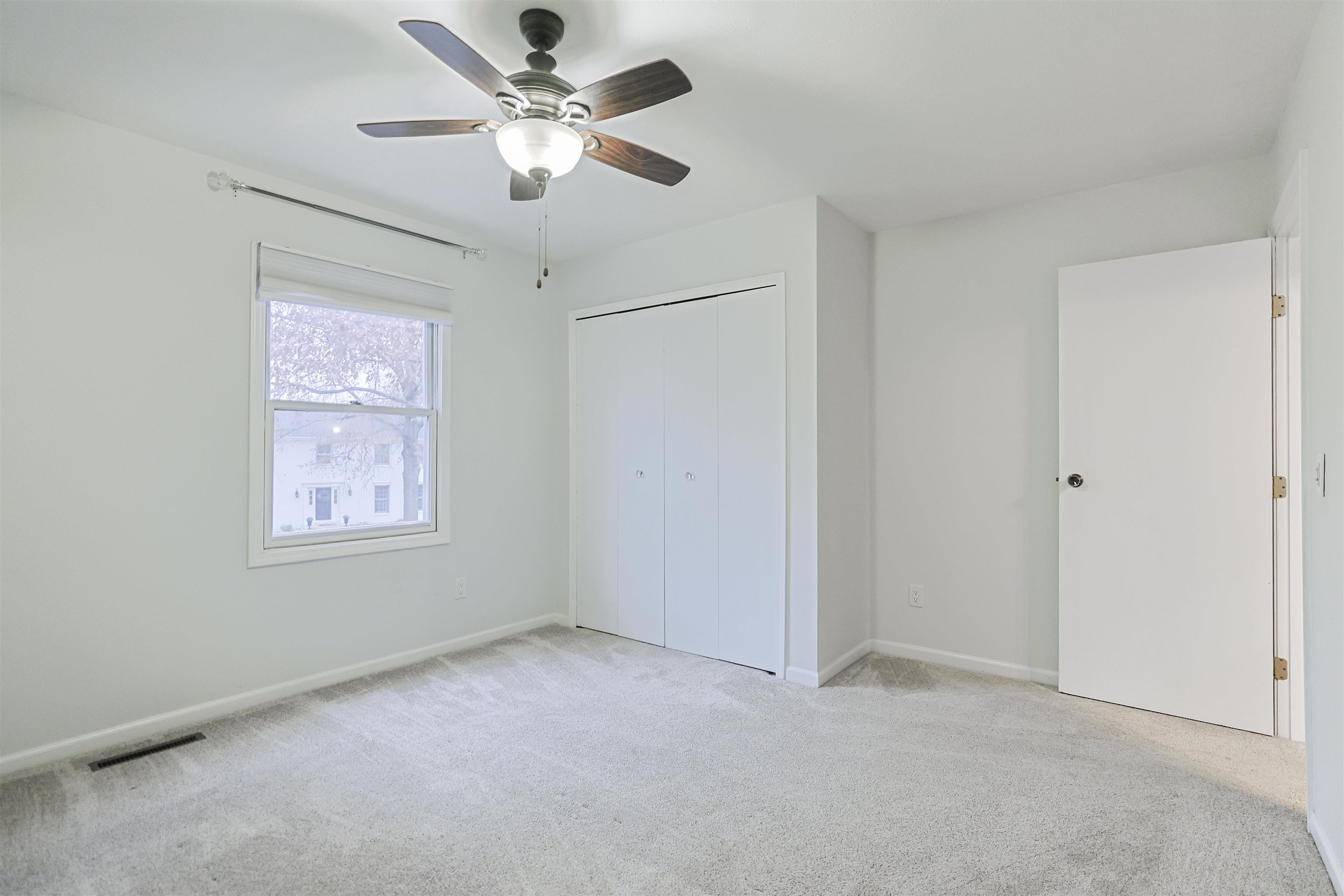 15711 Durham Way Granger, IN 46530 - Photo 15 of 34