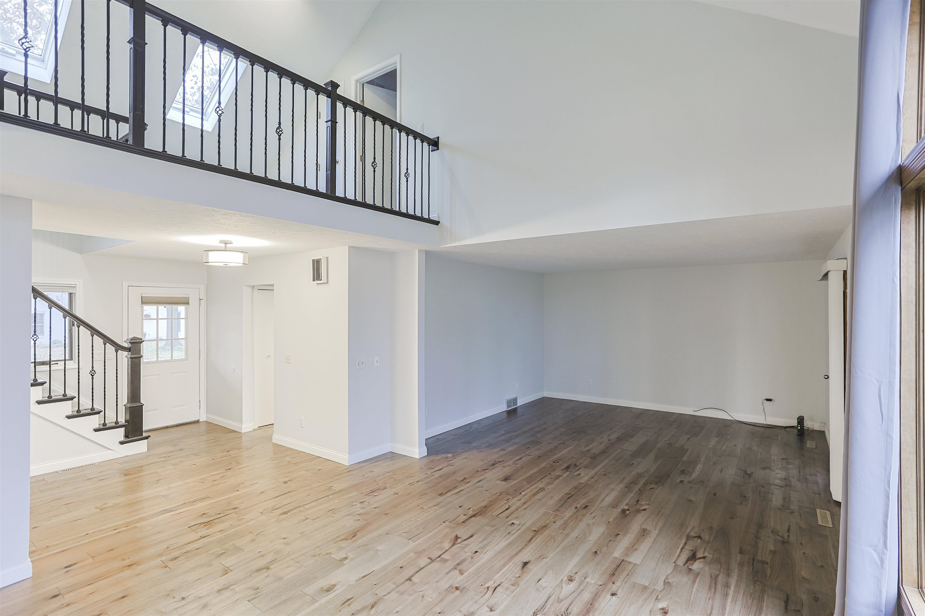 15711 Durham Way Granger, IN 46530 - Photo 4 of 34