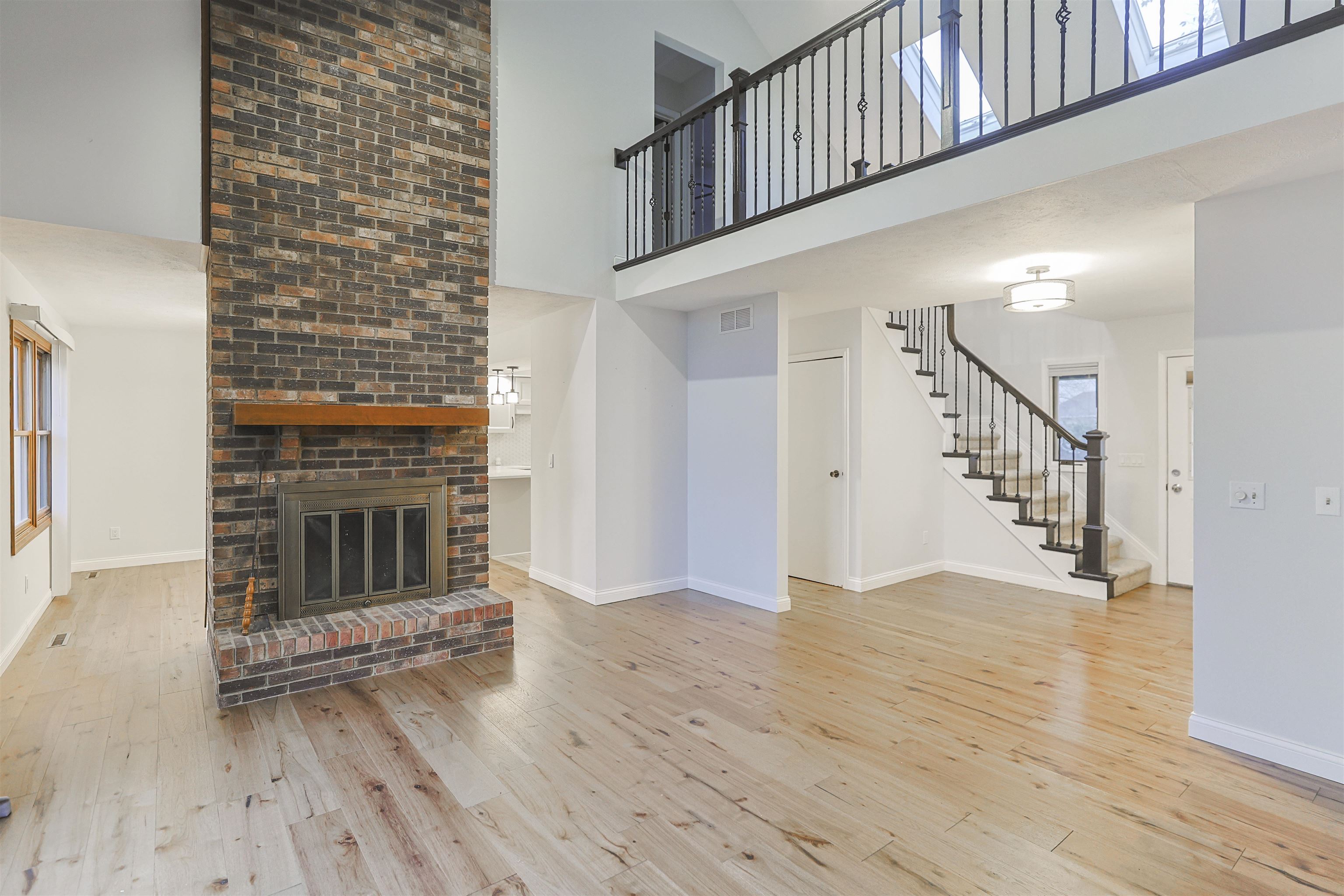 15711 Durham Way Granger, IN 46530 - Photo 5 of 34