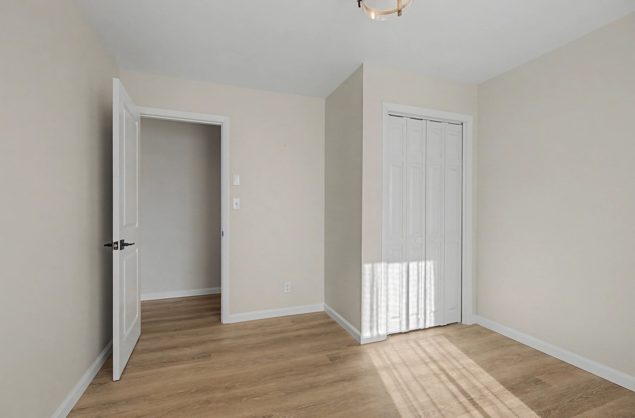 652 Harding Place Nashville, TN 37211 - Photo 13 of 32