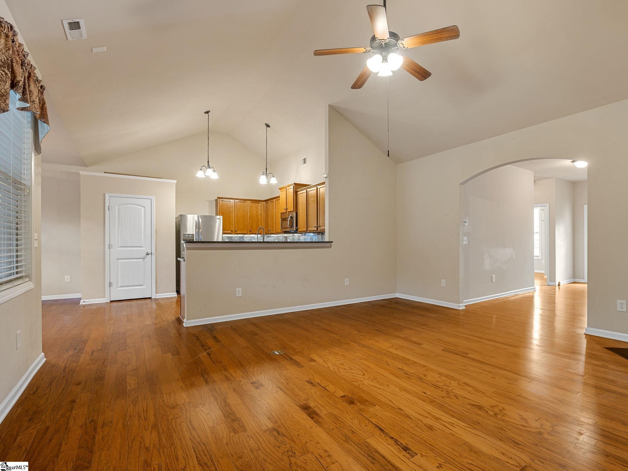 106 Shefleys Road Simpsonville, SC 29680 - Photo 7 of 29 Gallery Image 7