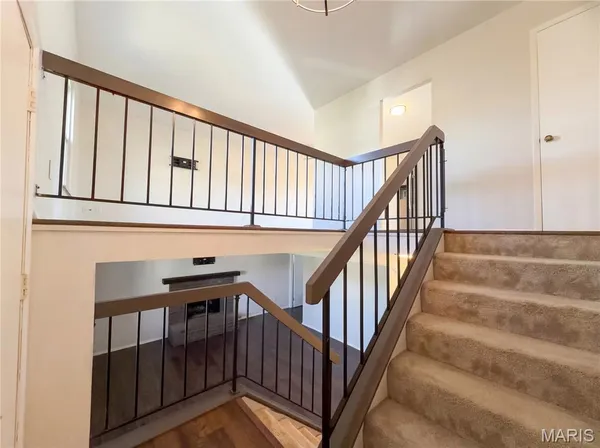 $329,000 | 27 Glenna Drive, St. Peters, MO 63376