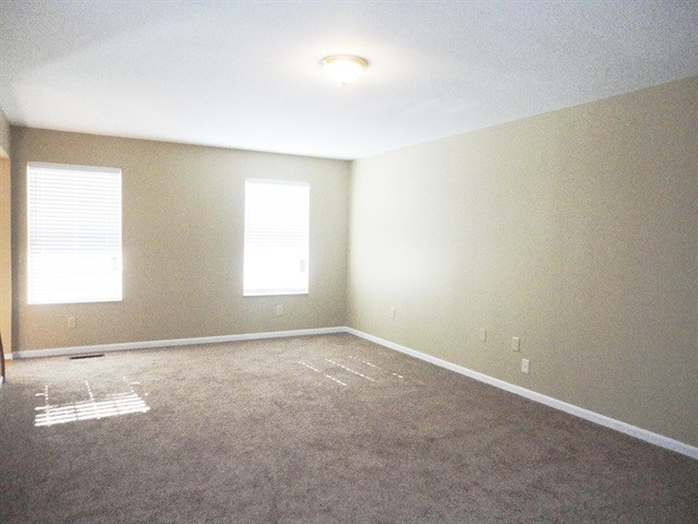 7521 Roxbury Court Florence, KY 41042 - Photo 2 of 20
