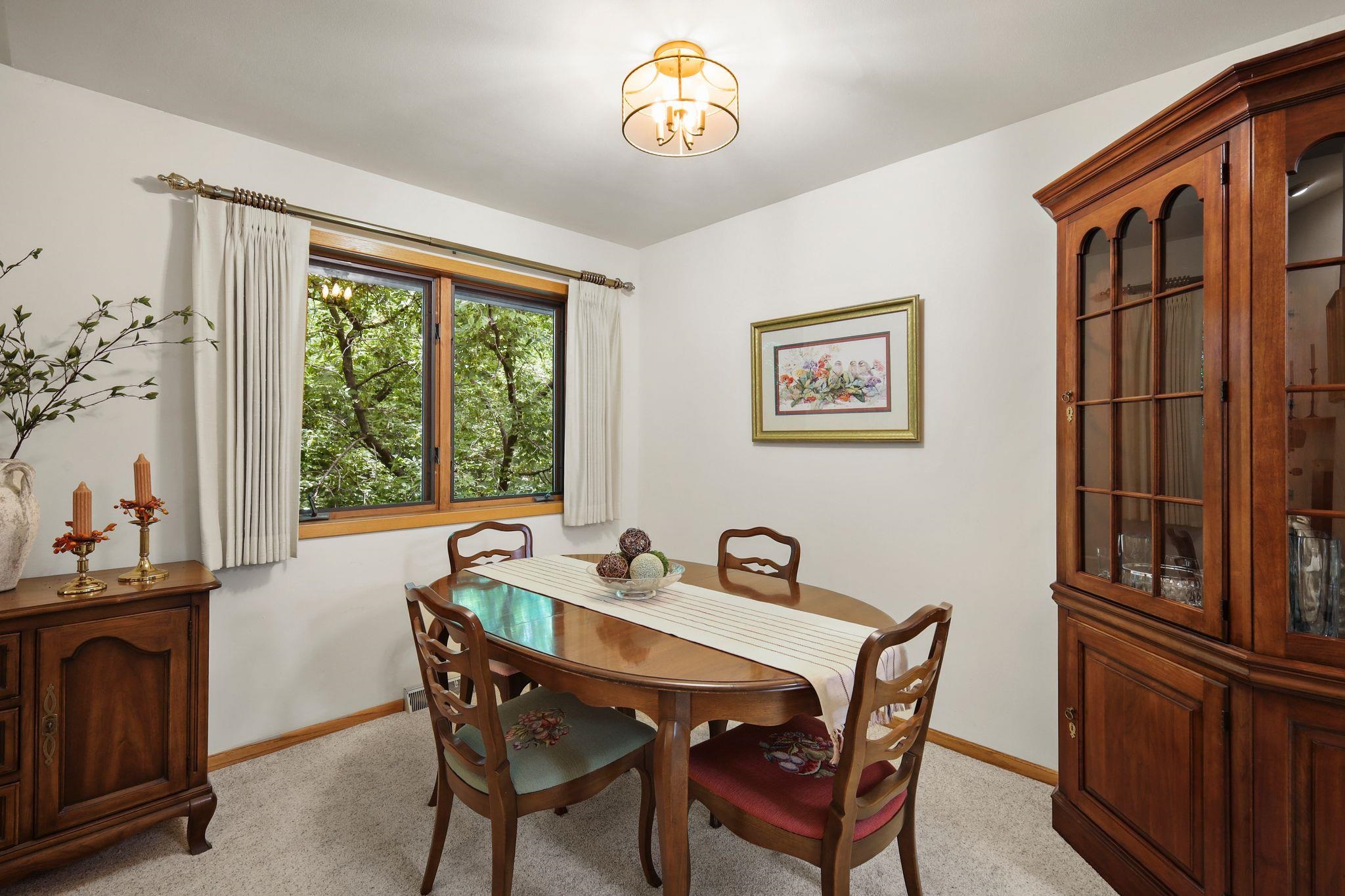 151 Ponwood Circle Madison, WI 53717 - Photo 8 of 48