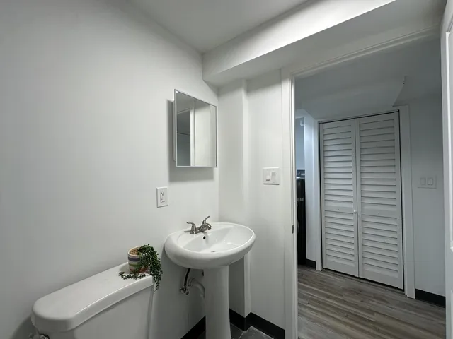 $1,995 | 1634 North Whipple Street, Unit G, Chicago, IL 60647