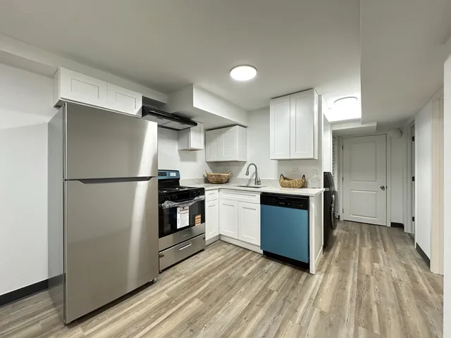 $1,995 | 1634 North Whipple Street, Unit G, Chicago, IL 60647