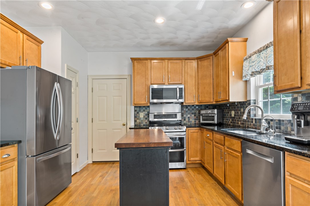 7 Mountain Laurel Drive Coventry, RI 02816 - Photo 15 of 47