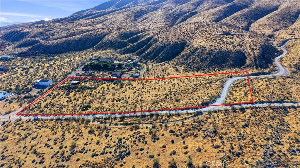 8255 Kiowa Road Apple Valley, CA 92308 - Photo 6 of 9