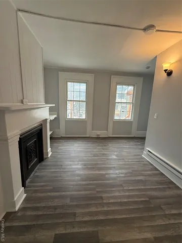 $2,000 | 17 Conklin Street, Unit 1, Poughkeepsie, NY 12601