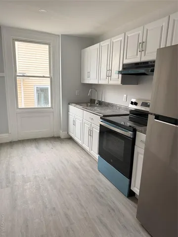 $2,000 | 17 Conklin Street, Unit 1, Poughkeepsie, NY 12601