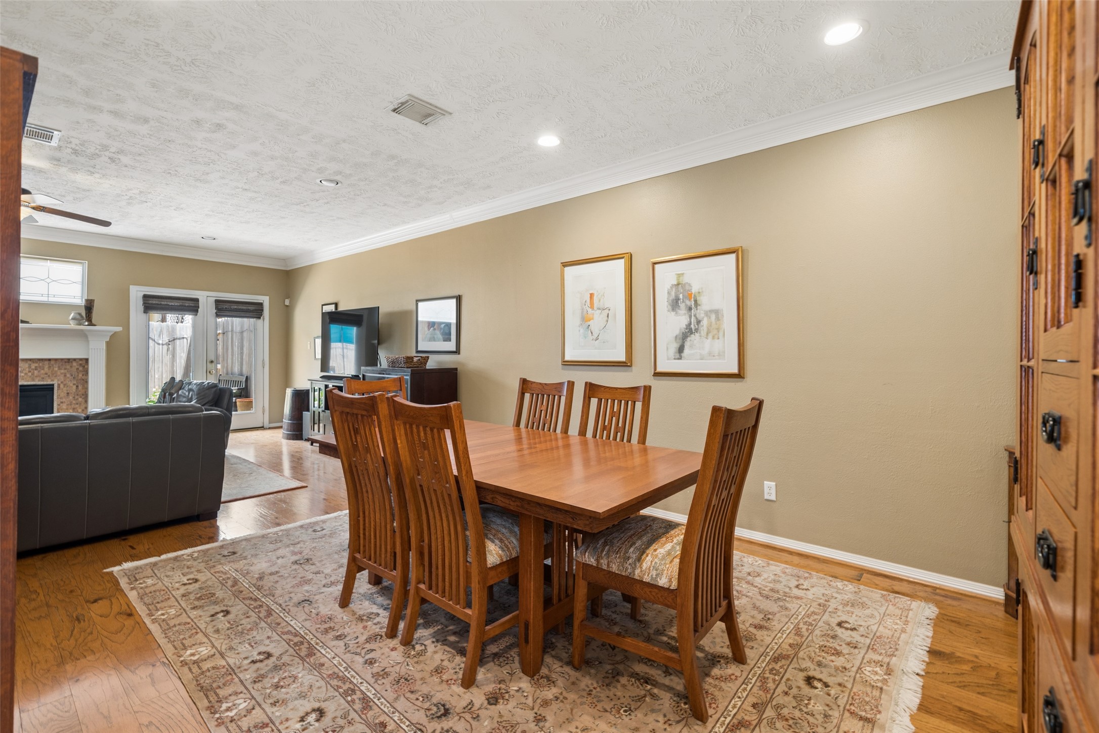 5232 Eigel Street Houston, TX 77007 - Photo 9 of 41