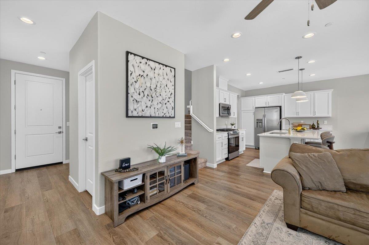 4159 Vincent Road Madera, CA 93636 - Photo 2 of 22 Gallery Image 2