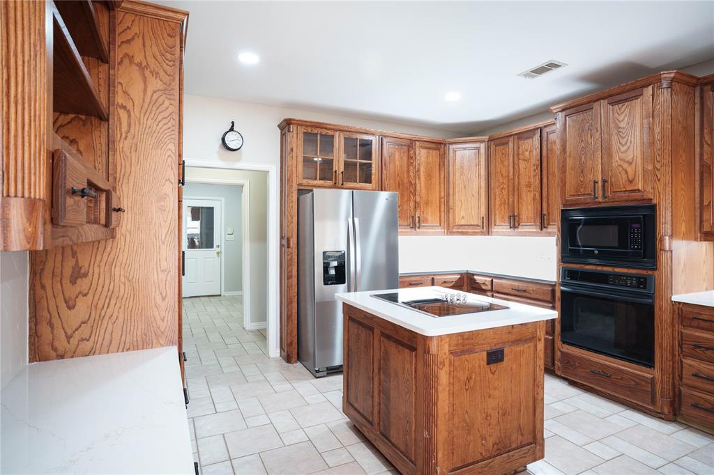 250 Timberleaf Drive Double Oak, TX 75077 - Photo 10 of 26