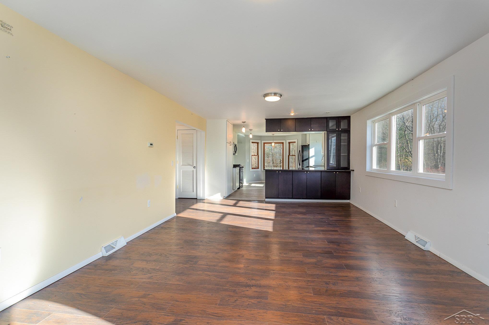 3831 South Gleaner Road Saginaw, MI 48609 - Photo 7 of 34 50128298-6.JPG